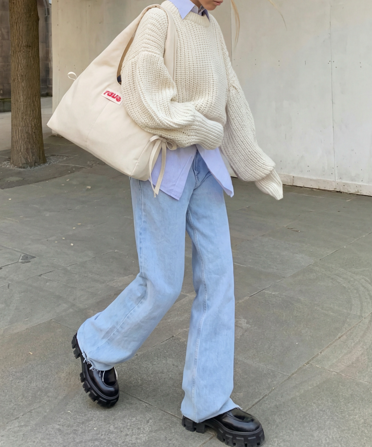 러브레이브리브(LOVERAVELIVE) 럽레리 4 포켓 리본 숄더 보부백 (아이보리)
