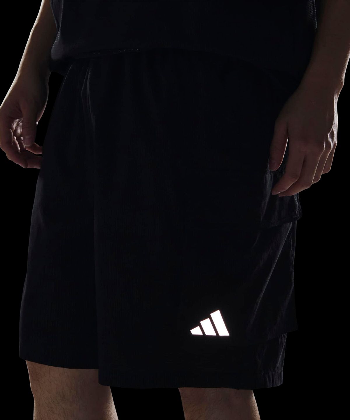 아디다스(ADIDAS) 시티 테크 카고 숏 팬츠 - 블랙 / KS1191