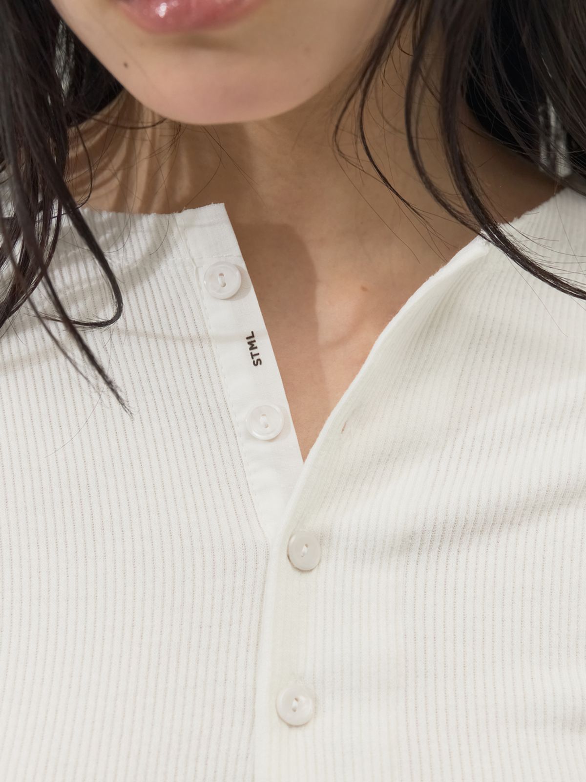 쏘리, 투 머치 러브(SORRY, TOO MUCH LOVE) Stretch Rib Jersey Button Placket Top_White