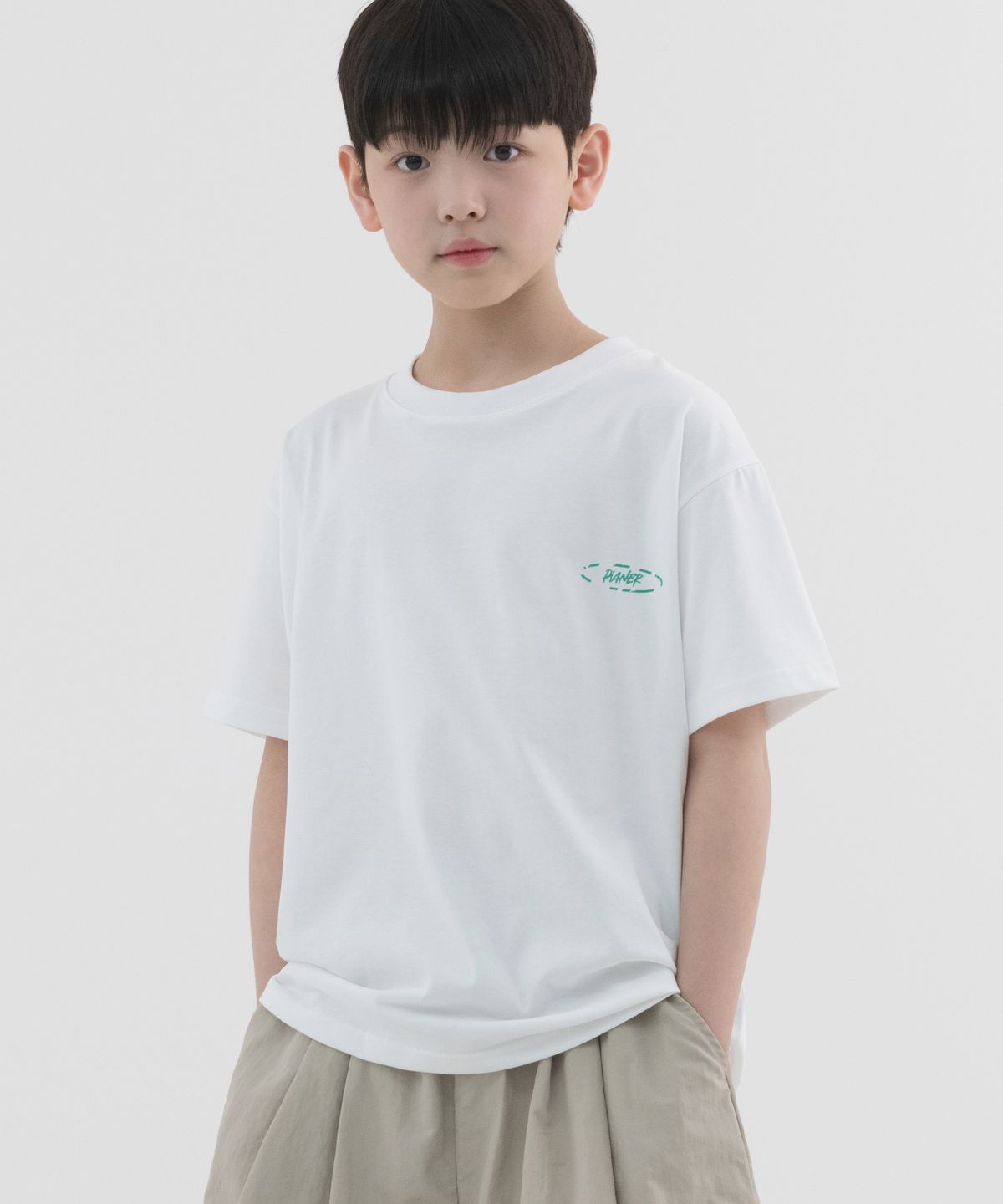 피아네르 키즈(PIANER KIDS) 쿨 코튼 빈티지 그래픽 반팔 (화이트)