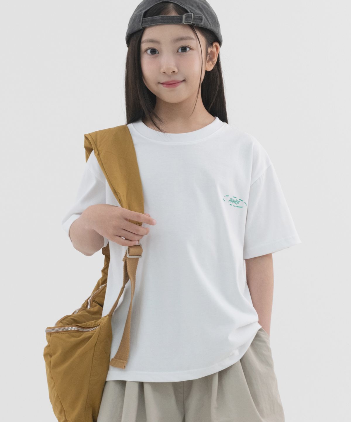 피아네르 키즈(PIANER KIDS) 쿨 코튼 빈티지 그래픽 반팔 (화이트)