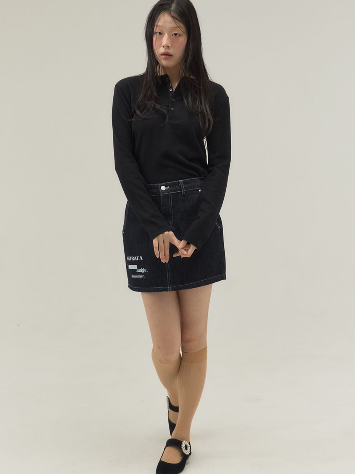 쏘리, 투 머치 러브(SORRY, TOO MUCH LOVE) Stretch Rib Jersey Button Placket Top_Black