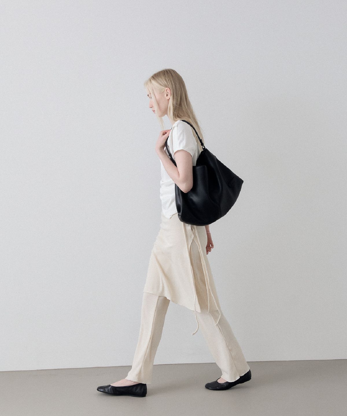 엑타(ECTAR) odd big bag - 오드 빅백 [블랙]