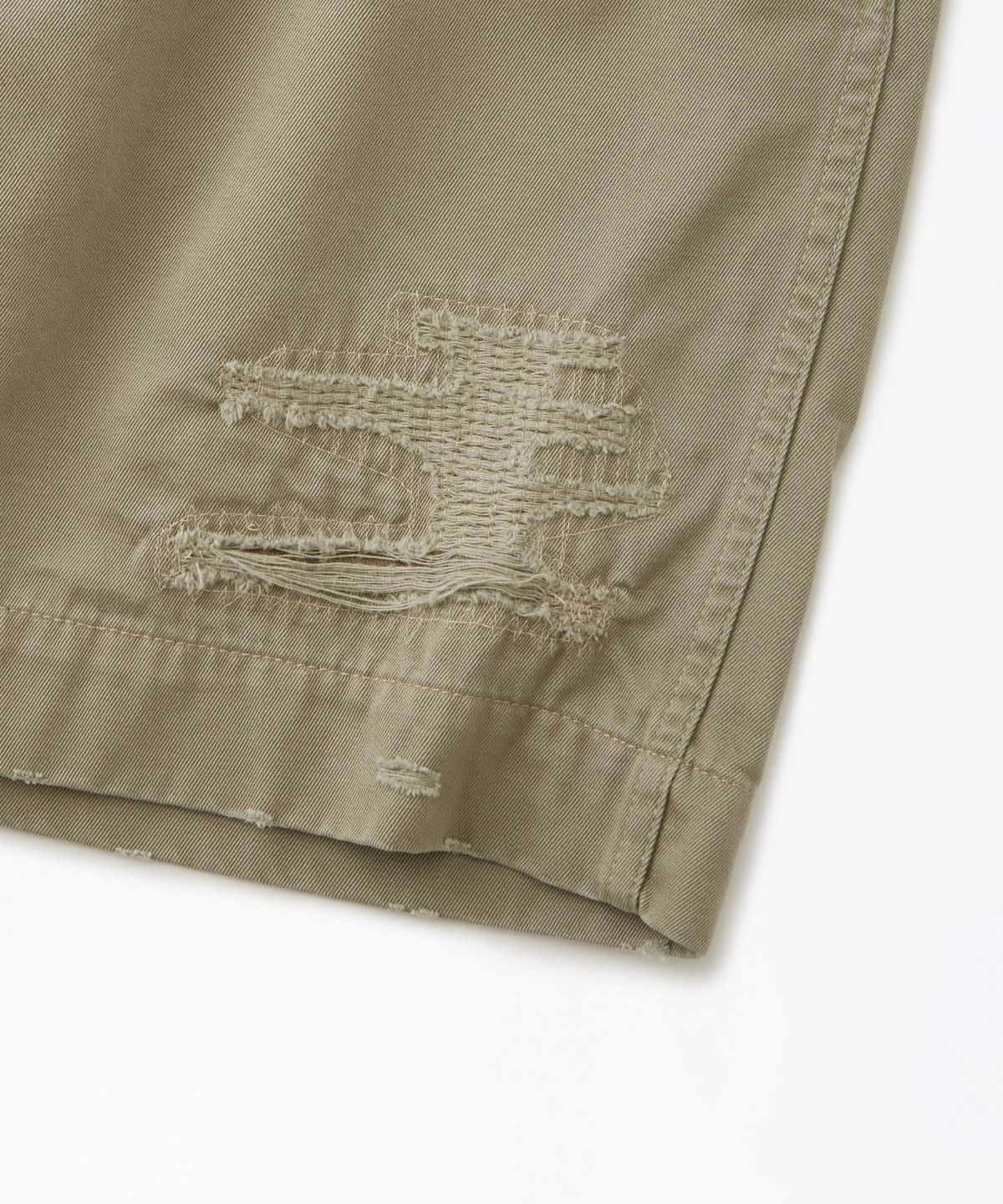 아웃스탠딩(OUTSTANDING) OFFICER CHINO SHORTS_REPAIR KHAKI