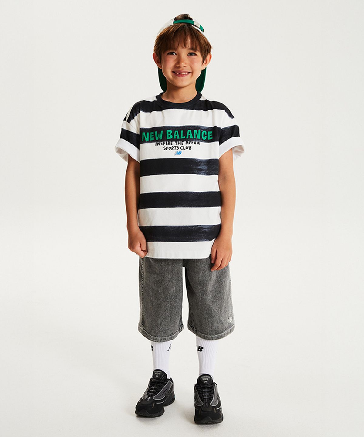 뉴발란스 키즈(NEWBALANCEKIDS) Ready Set Rugby_아동 크레용 스트라이프 반팔티 NK9EG2411U19