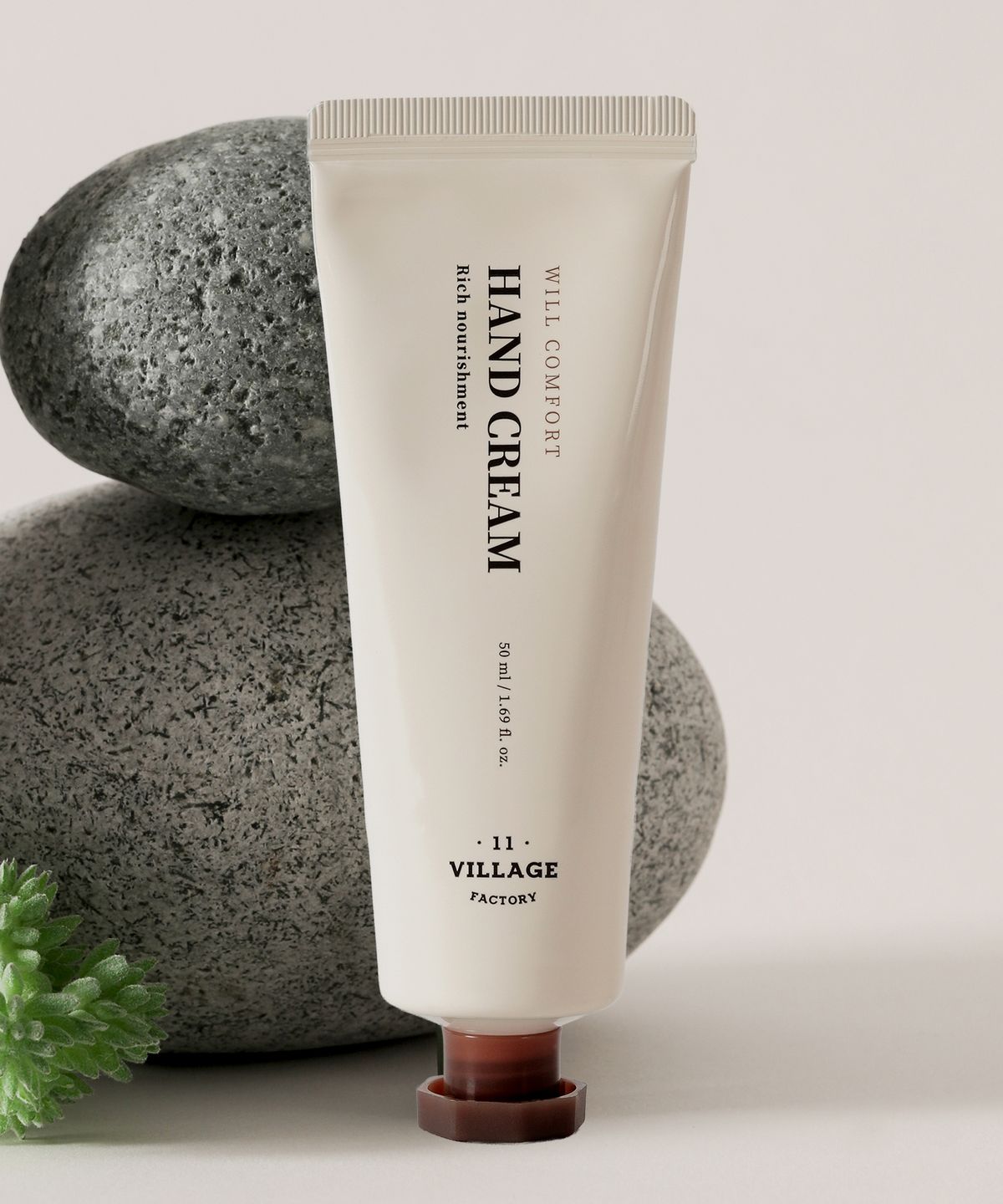 빌라쥬11팩토리(VILLAGE11FACTORY) 윌 아로마 에센셜즈 고보습 핸드크림 50ml