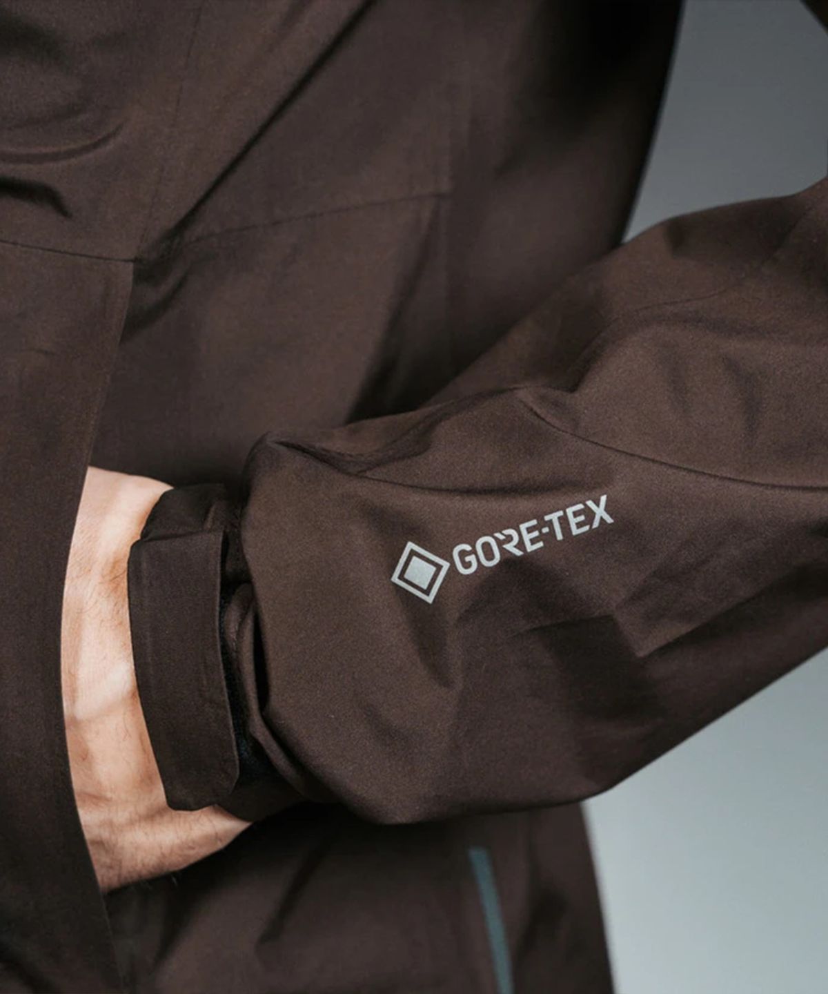 고어웨어(GOREWEAR) Gore-TEX 고어텍스 엔듀어 자켓 - 유틸리티 브라운 (남성용)