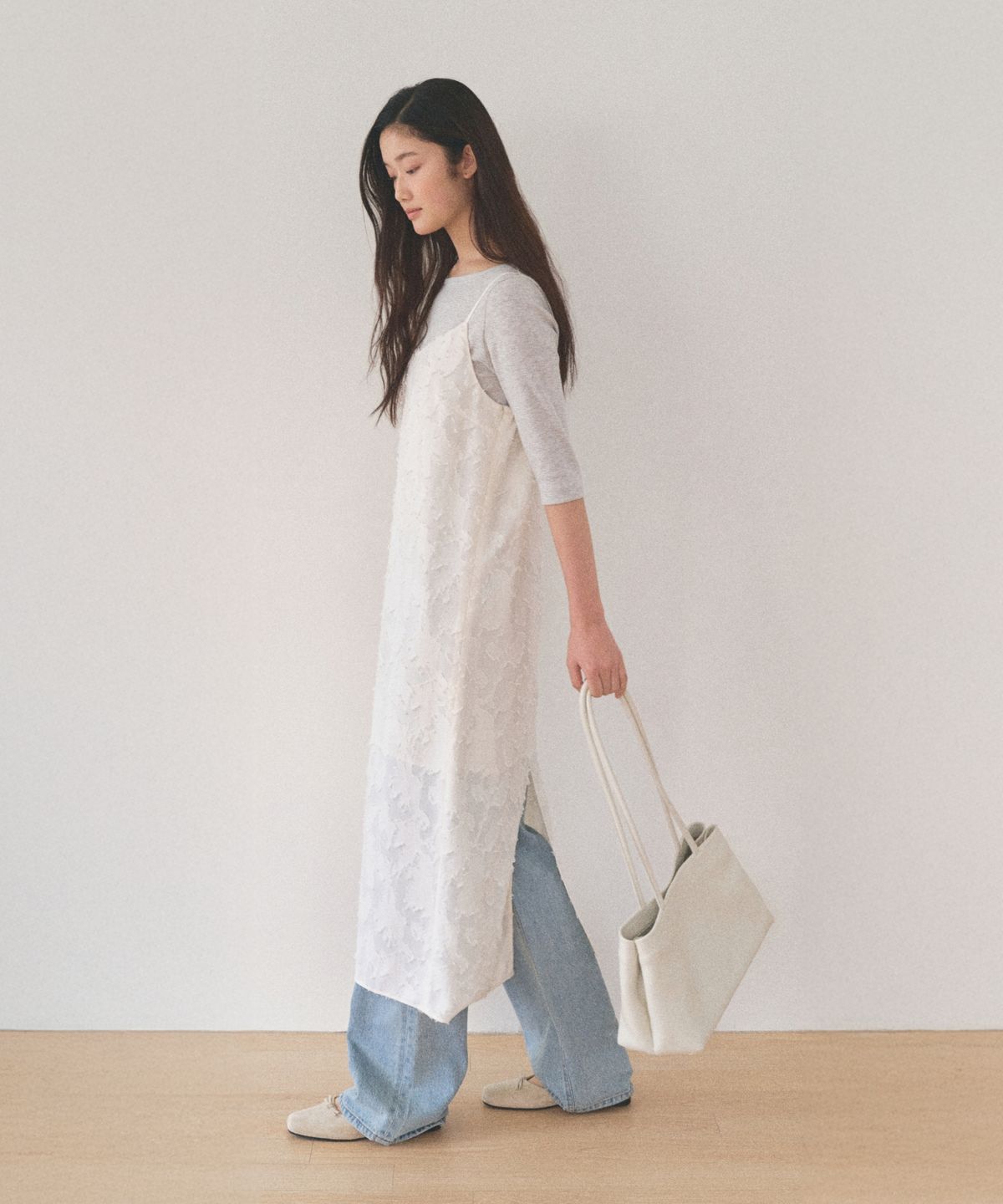 망고매니플리즈(MANGO MANY PLEASE) FLAT SQUARE BAG_IVORY