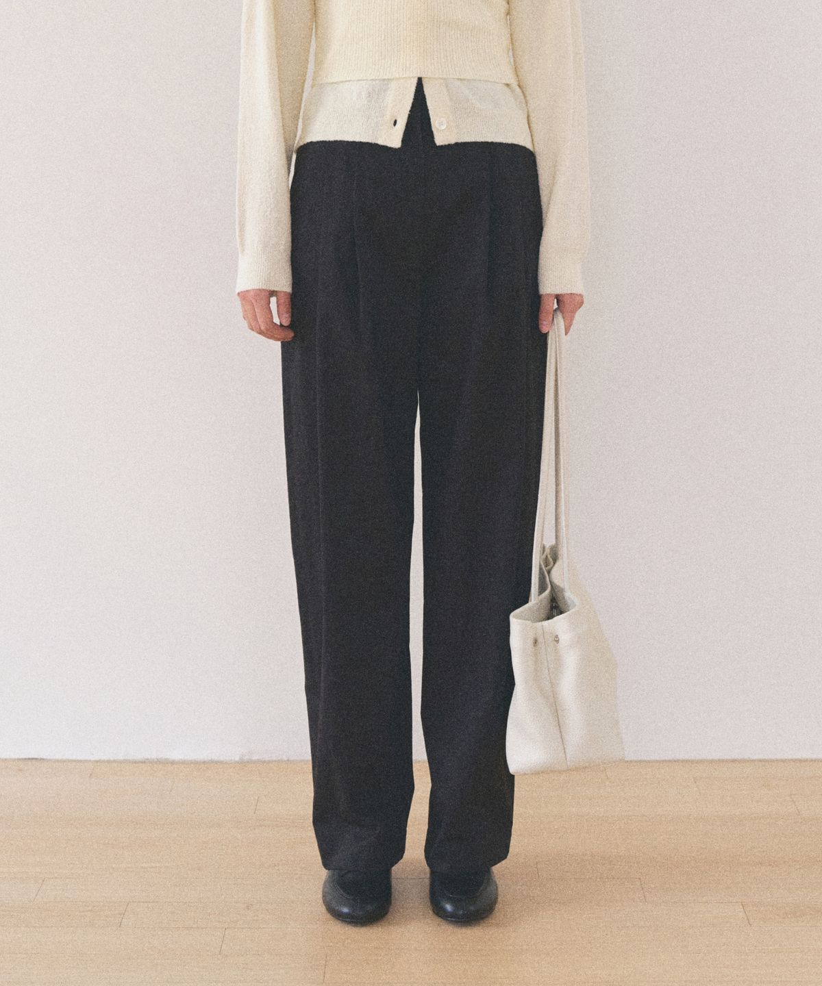 망고매니플리즈(MANGO MANY PLEASE) BONE COTTON PANTS_BLACK
