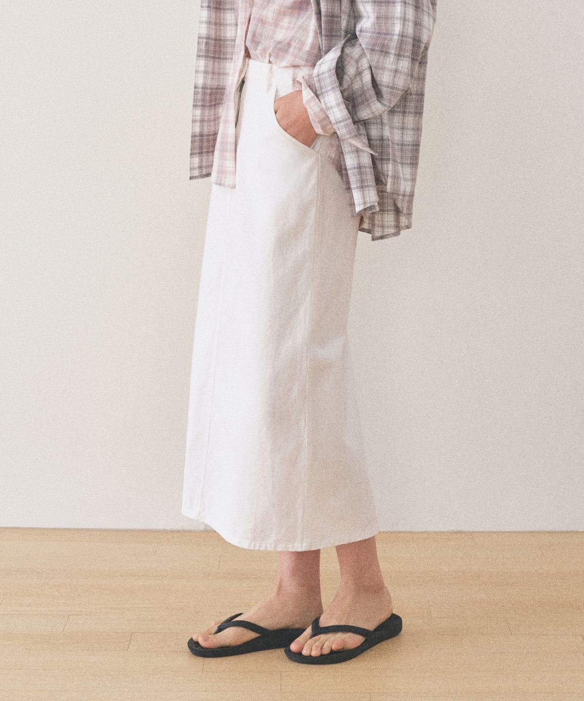 망고매니플리즈(MANGO MANY PLEASE) HEM WASHED SKIRT_IVORY