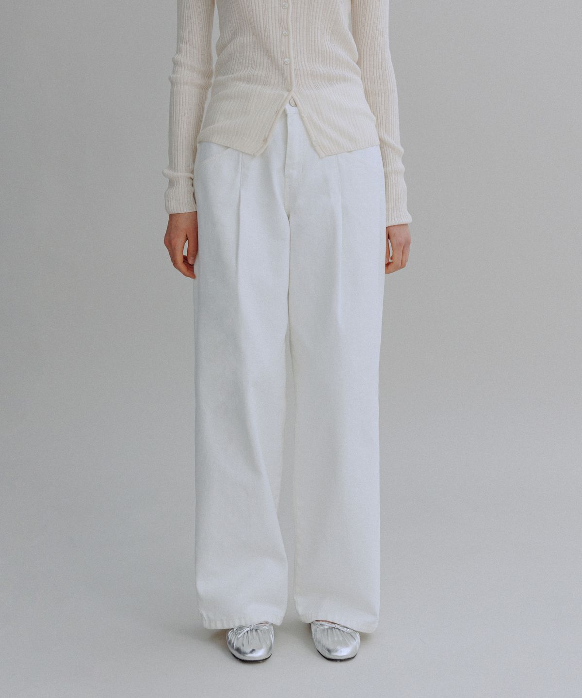 망고매니플리즈(MANGO MANY PLEASE) JETA PINTUCK JEANS_IVORY