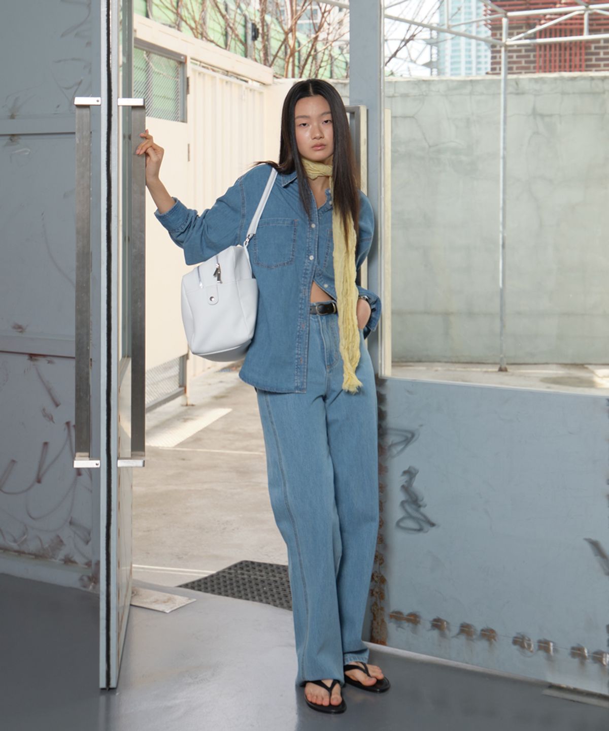 까르몽드(CARMONDE) Ripple Silk Scarf_Lemon