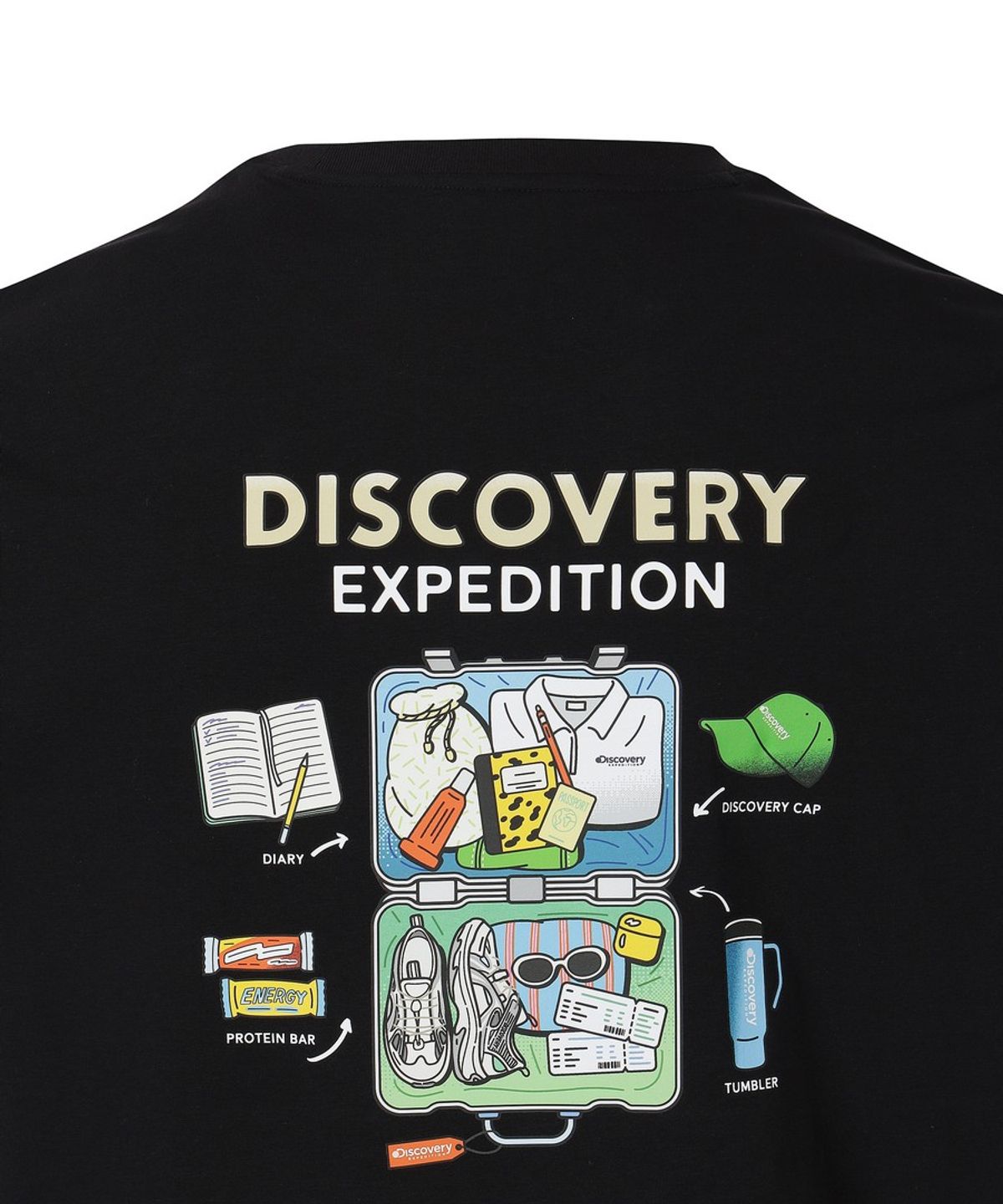 디스커버리 익스페디션(DISCOVERY EXPEDITION) 유니 프레시벤트 캐리어 그래픽 반팔티셔츠 (BLACK)