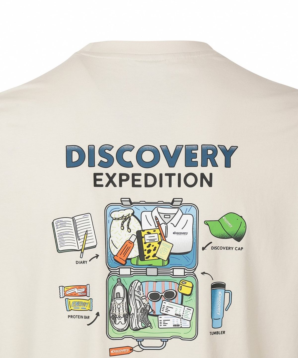 디스커버리 익스페디션(DISCOVERY EXPEDITION) 유니 프레시벤트 캐리어 그래픽 반팔티셔츠 (D/IVORY)