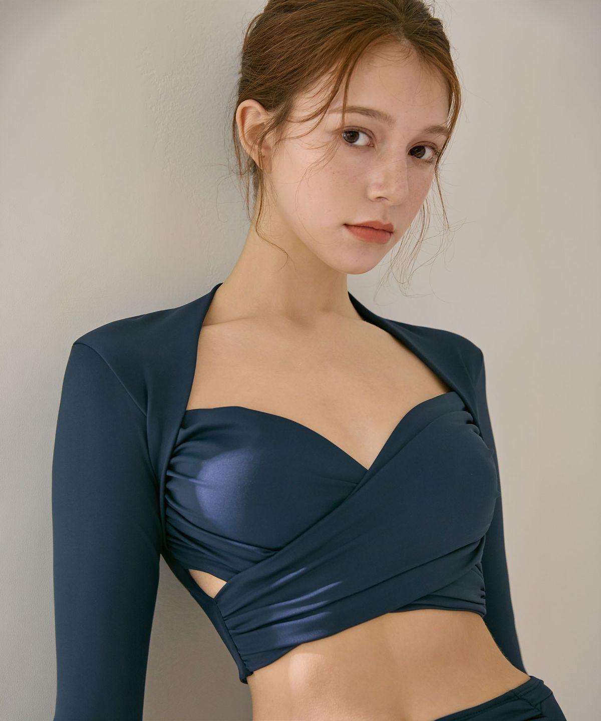 비키니밴더(VIKINI VENDER) 루안 셔링 롱슬리브 하이웨스트 비키니 - Navy