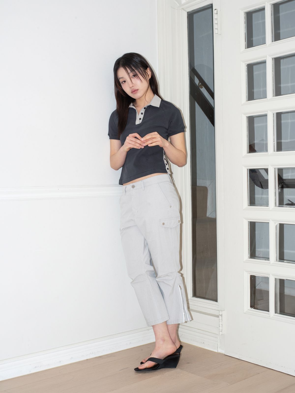 온스카(ONSKA) ZIP DETAIL CAPRI PANTS (GREY)