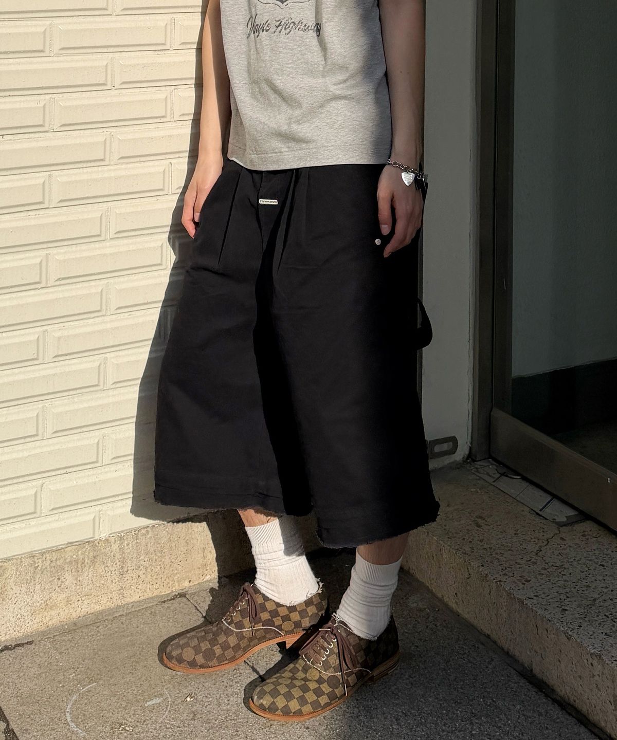 더바이닐하우스(THEVINYLHOUSE) DOUBLE LAYERED SHORTS BLACK
