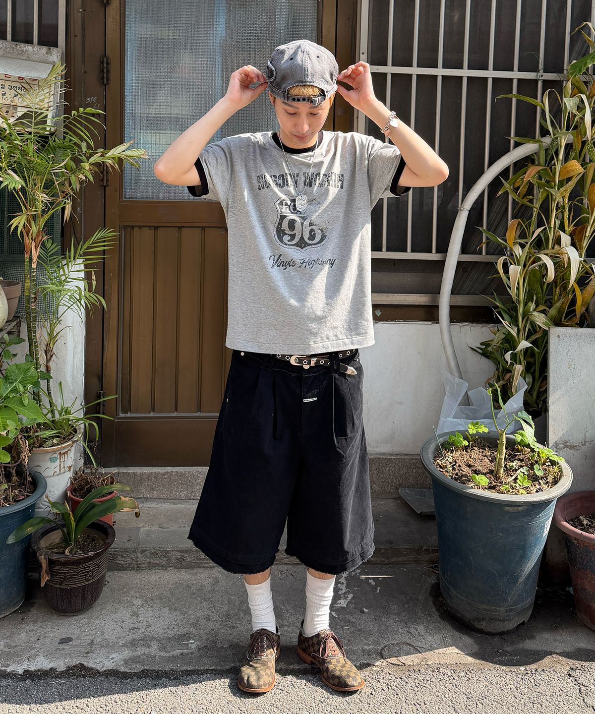 더바이닐하우스(THEVINYLHOUSE) DOUBLE LAYERED SHORTS BLACK
