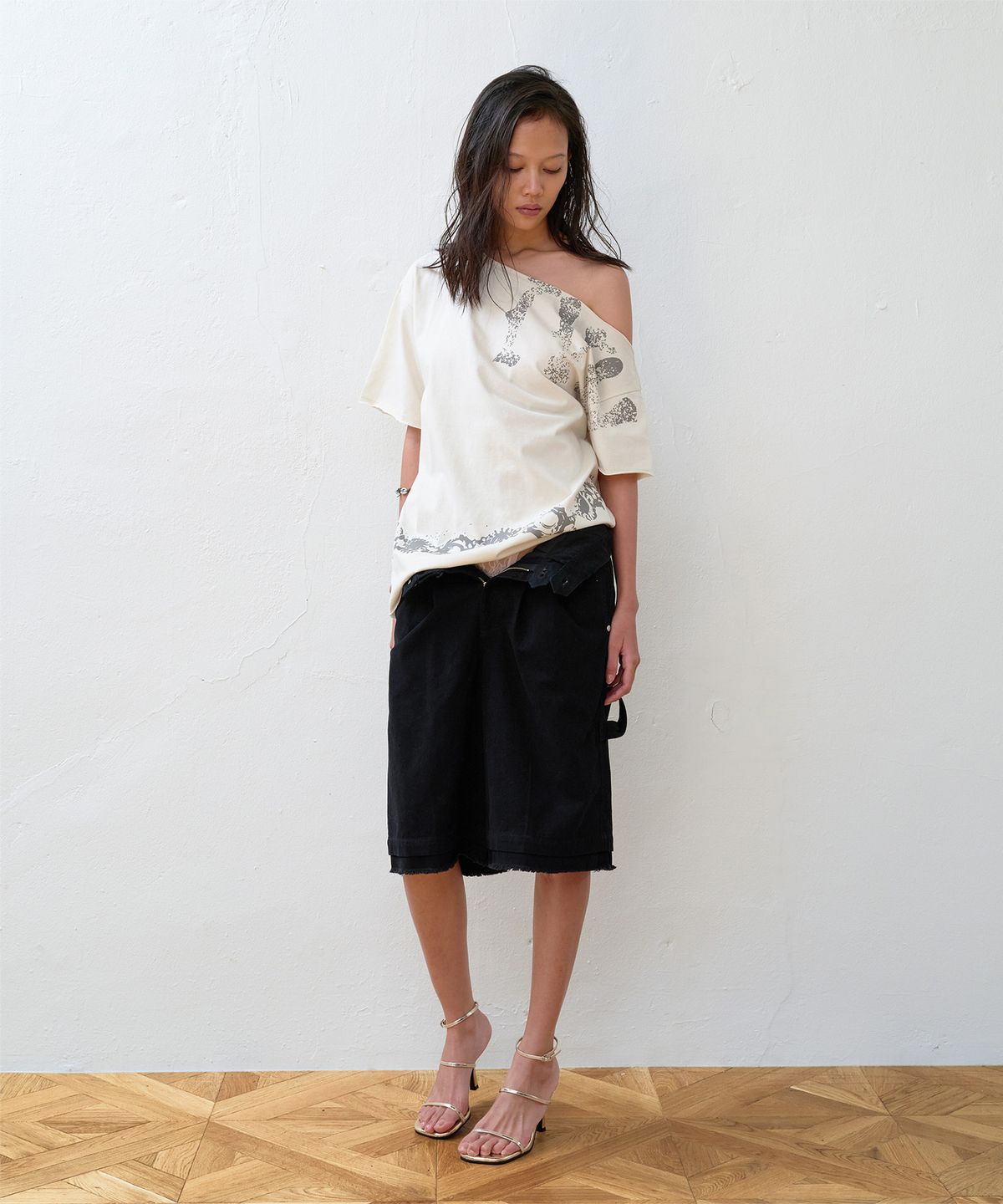 더바이닐하우스(THEVINYLHOUSE) DOUBLE LAYERED SHORTS BLACK