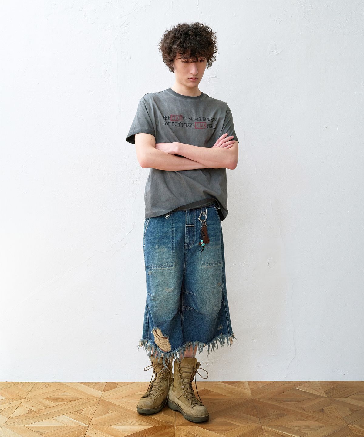더바이닐하우스(THEVINYLHOUSE) DESTROYED DENIM SHORTS BLUE