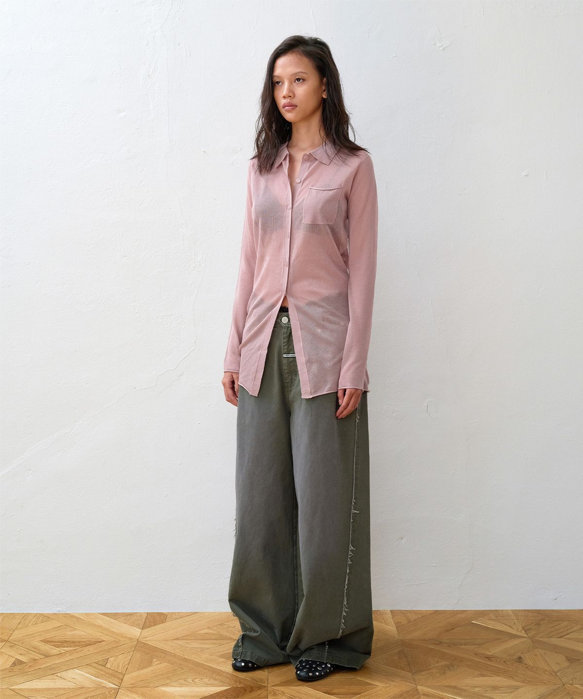 더바이닐하우스(THEVINYLHOUSE) SHEER COLLAR CARDIGAN PINK