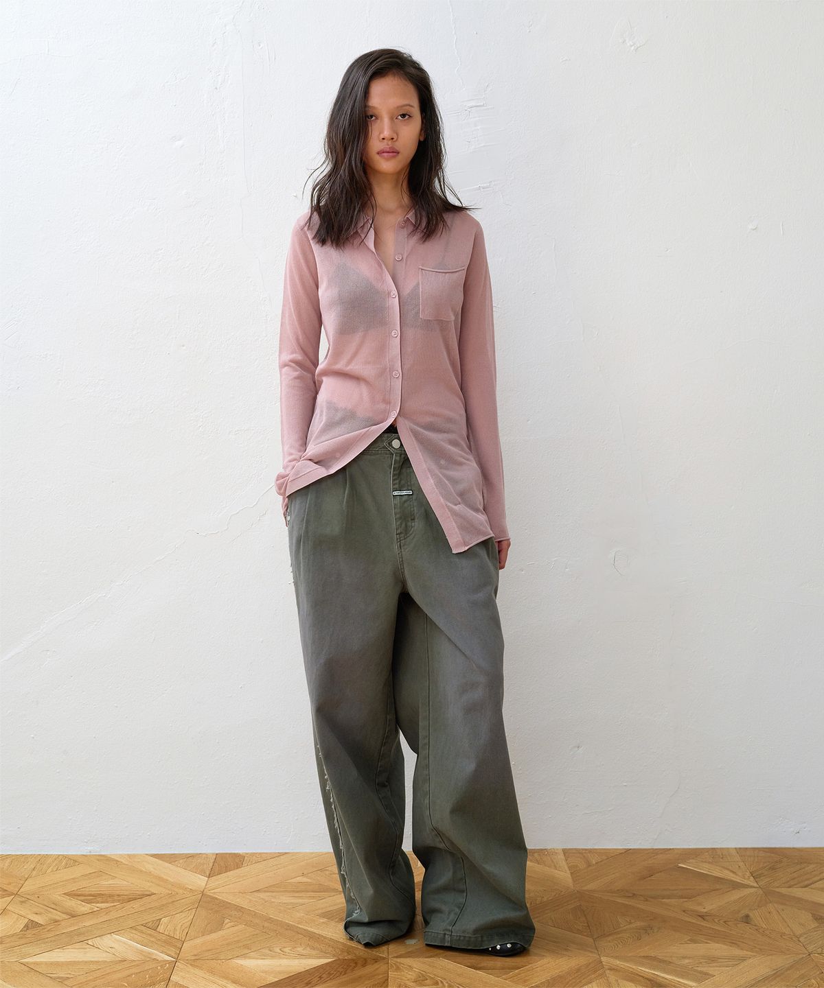 더바이닐하우스(THEVINYLHOUSE) SHEER COLLAR CARDIGAN PINK