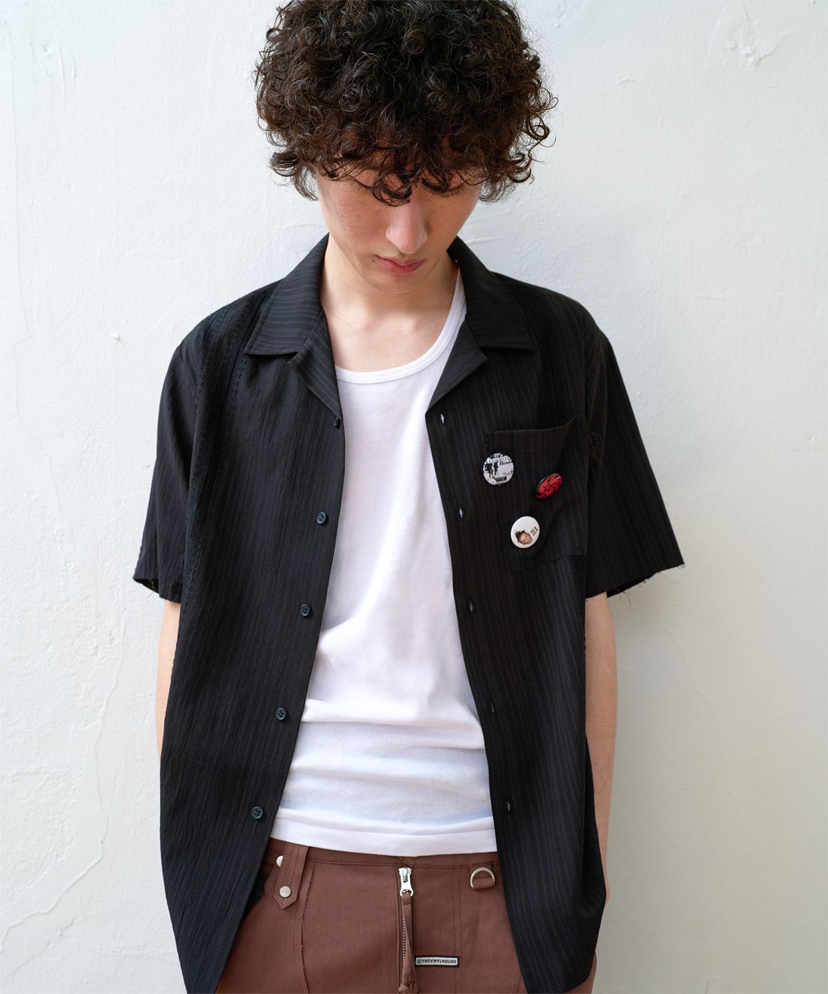 더바이닐하우스(THEVINYLHOUSE) LACE MIXED SHORT SLEEVE SHIRTS BLACK