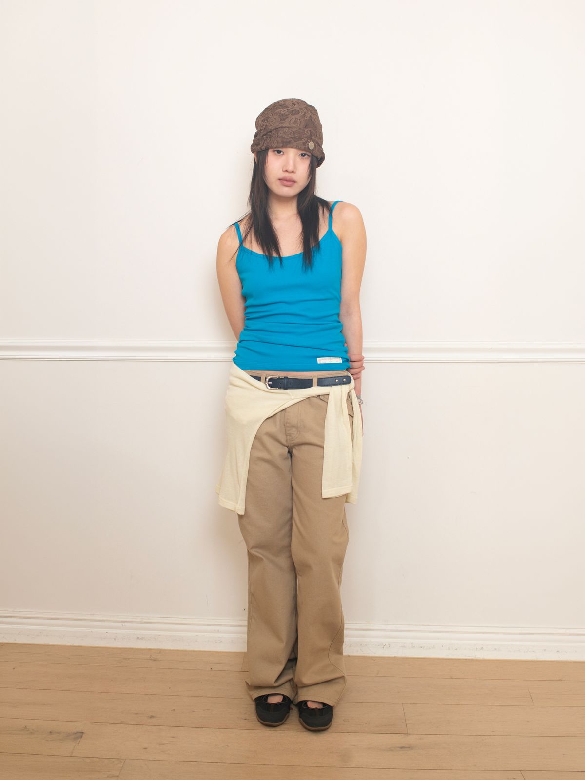 온스카(ONSKA) EASY OPEN BACK SLEEVELESS (COBALT BLUE)