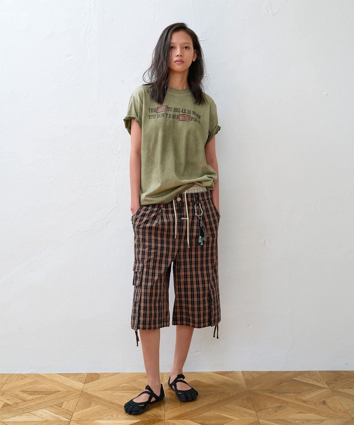 더바이닐하우스(THEVINYLHOUSE) FADED TIME TEE OLIVE