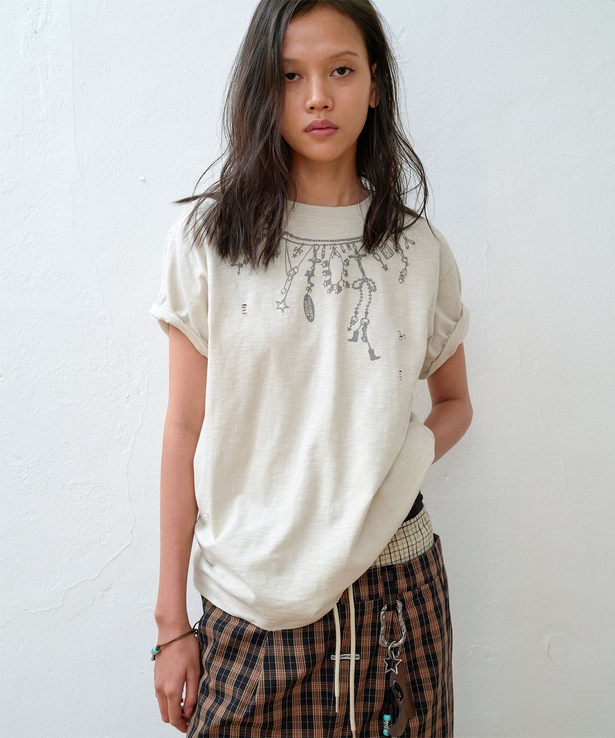 더바이닐하우스(THEVINYLHOUSE) NECKLACE VINTAGE SLUB TEE BEIGE