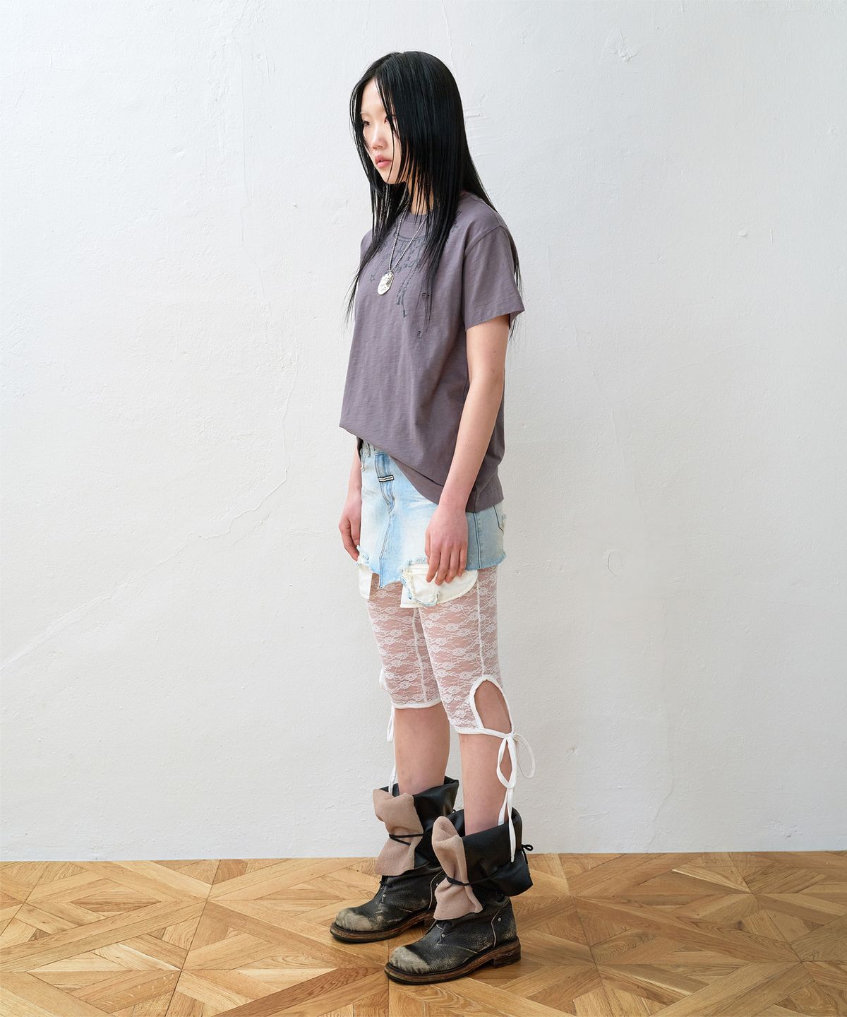 더바이닐하우스(THEVINYLHOUSE) NECKLACE VINTAGE SLUB TEE CHARCOAL