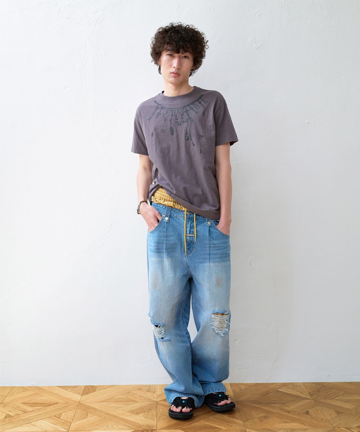 더바이닐하우스(THEVINYLHOUSE) NECKLACE VINTAGE SLUB TEE CHARCOAL
