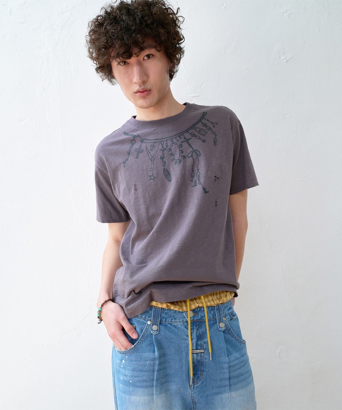 더바이닐하우스(THEVINYLHOUSE) NECKLACE VINTAGE SLUB TEE CHARCOAL