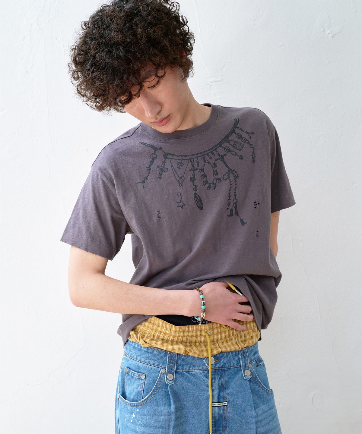 더바이닐하우스(THEVINYLHOUSE) NECKLACE VINTAGE SLUB TEE CHARCOAL