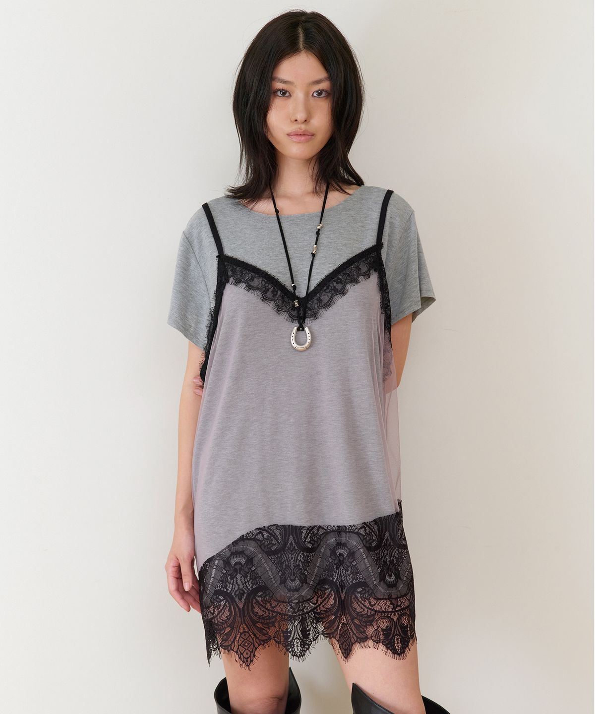 더바이닐하우스(THEVINYLHOUSE) LACE LAYERED ONE-PIECE (W) GREY