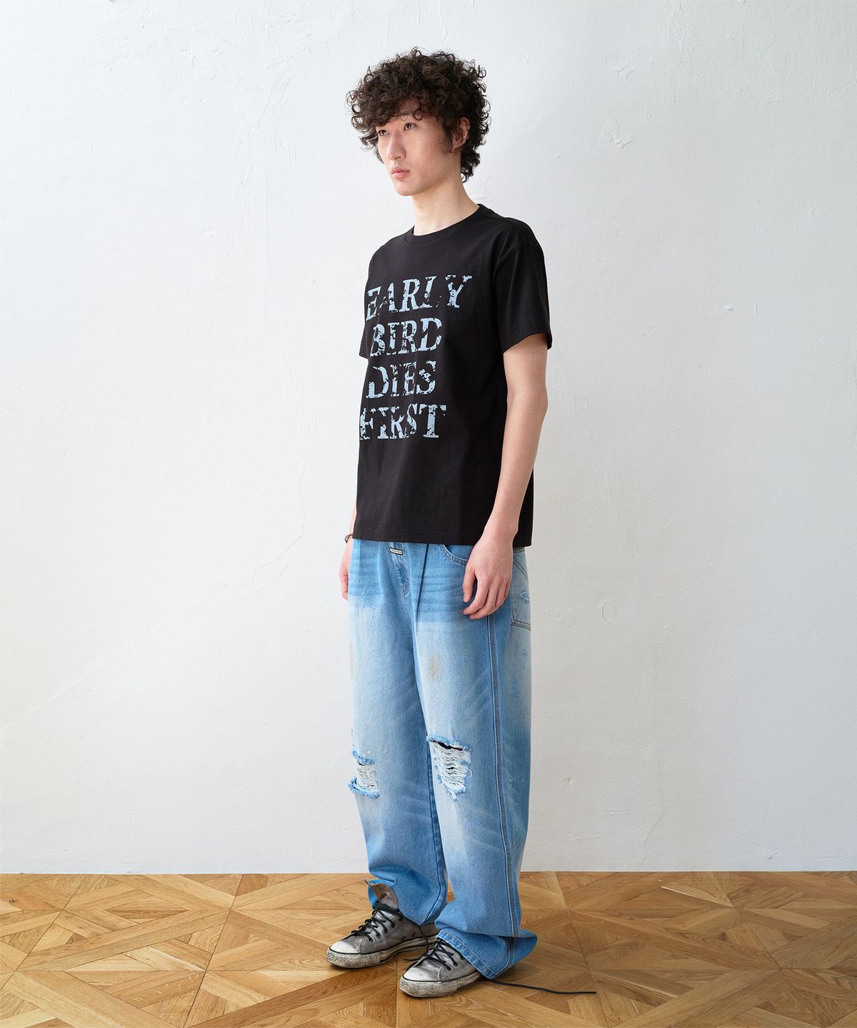 더바이닐하우스(THEVINYLHOUSE) EARLY BIRD DIES TEE BLACK