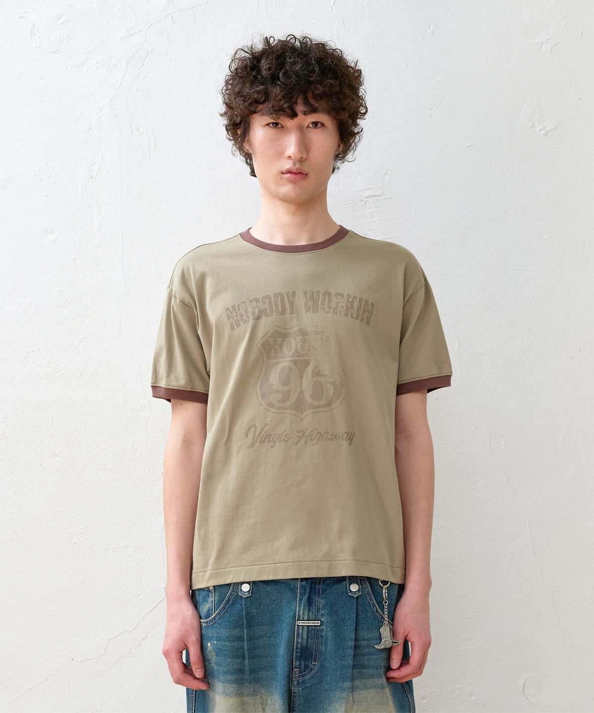 더바이닐하우스(THEVINYLHOUSE) NOBODY WORK RINGER TEE OLIVE