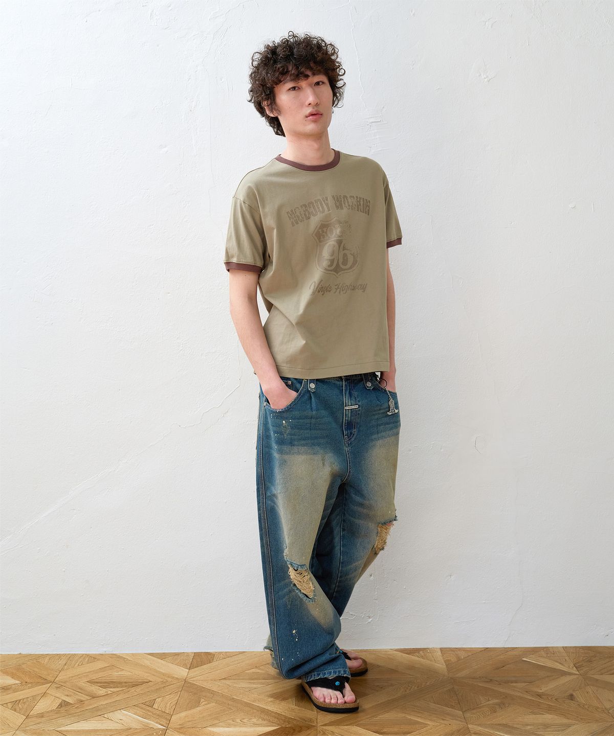 더바이닐하우스(THEVINYLHOUSE) NOBODY WORK RINGER TEE OLIVE