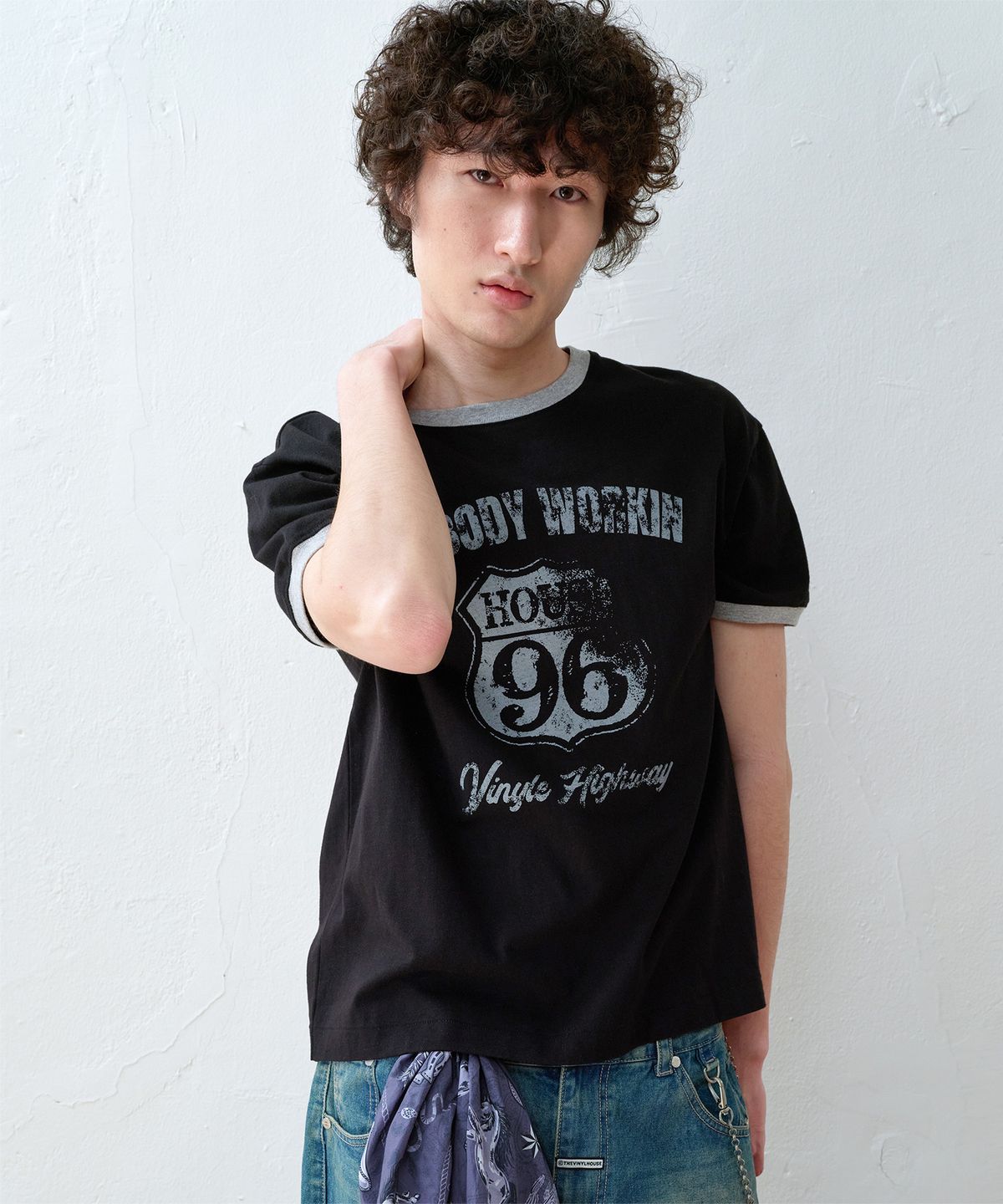 더바이닐하우스(THEVINYLHOUSE) NOBODY WORK RINGER TEE BLACK