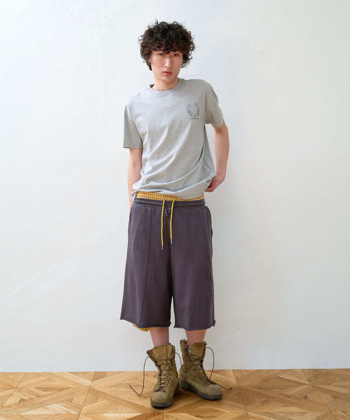 더바이닐하우스(THEVINYLHOUSE) LUCKY HOUSE TEE GREY