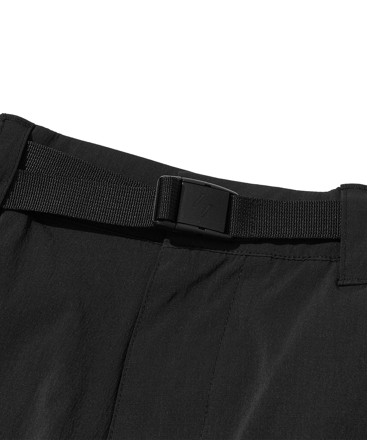 웰터 익스페리먼트(WELTER EXPERIMENT) LUMITRATIL SHORTS_BLACK