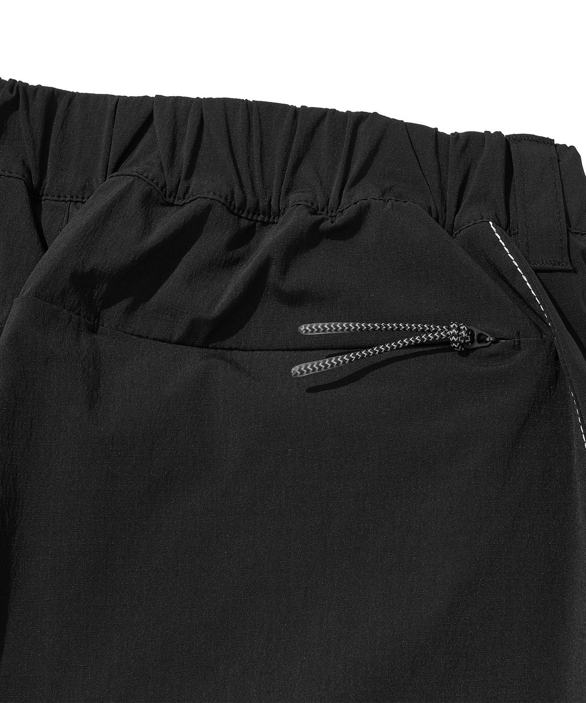 웰터 익스페리먼트(WELTER EXPERIMENT) LUMITRATIL SHORTS_BLACK