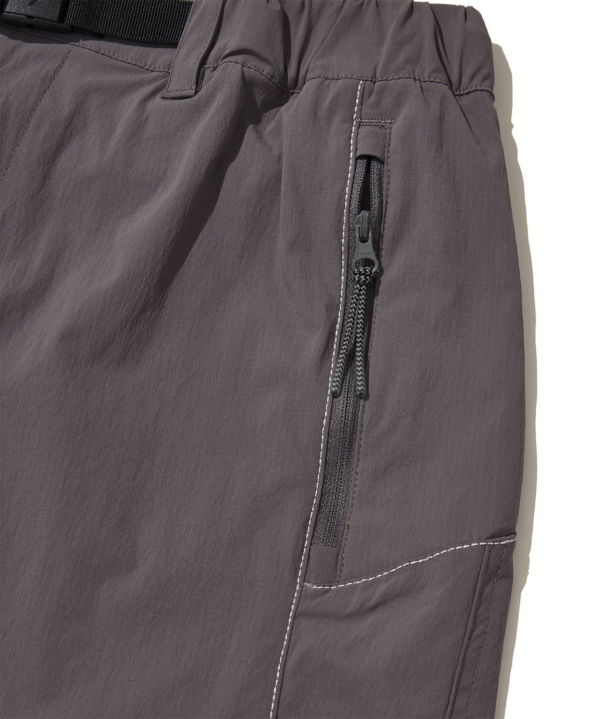 웰터 익스페리먼트(WELTER EXPERIMENT) LUMITRATIL SHORTS_CHARCOAL