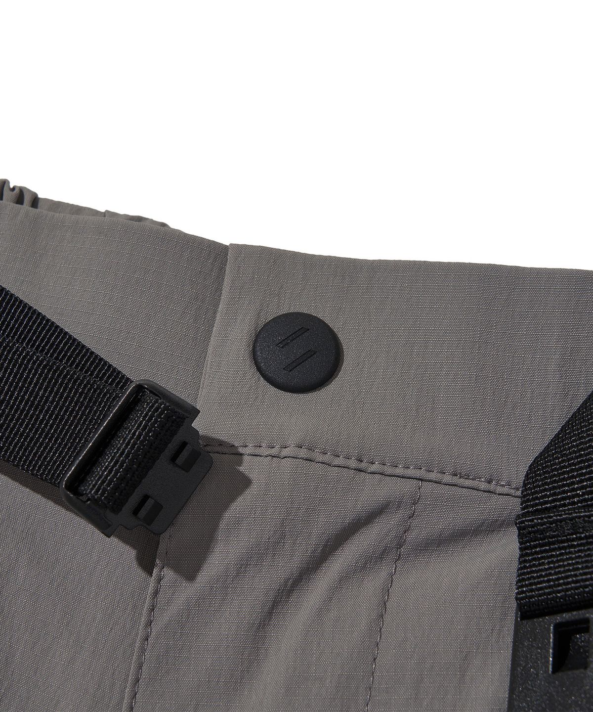웰터 익스페리먼트(WELTER EXPERIMENT) LUMITRATIL SHORTS_SILVER