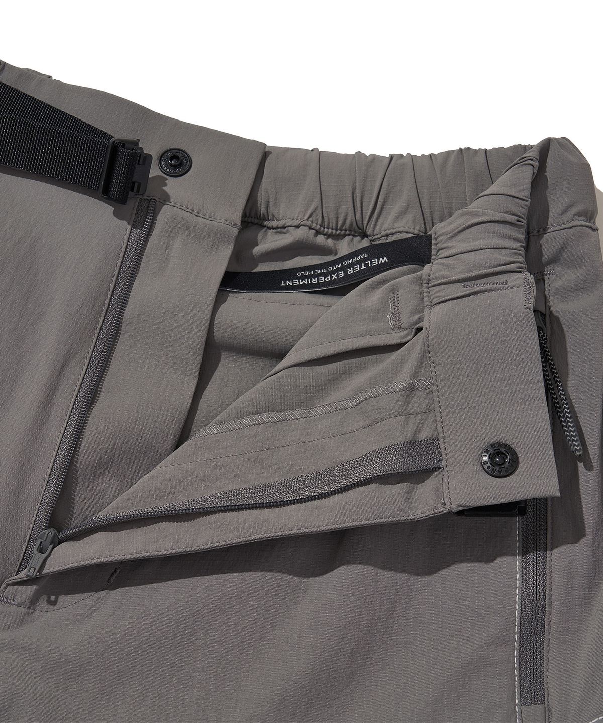 웰터 익스페리먼트(WELTER EXPERIMENT) LUMITRATIL SHORTS_SILVER