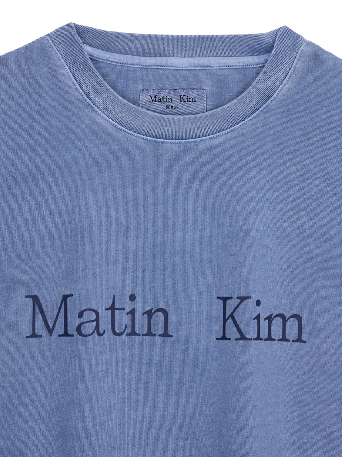 마뗑킴(MATIN KIM) PIGMENT LOGO TOP IN POWDER BLUE