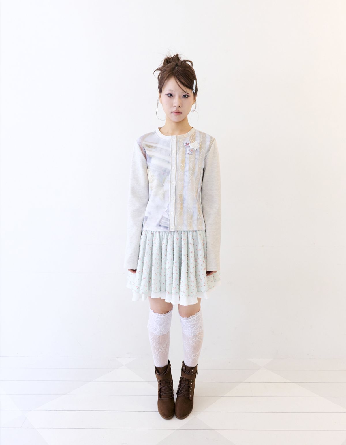 혼쿄(HONKYO) Merry Go Round Cardigan