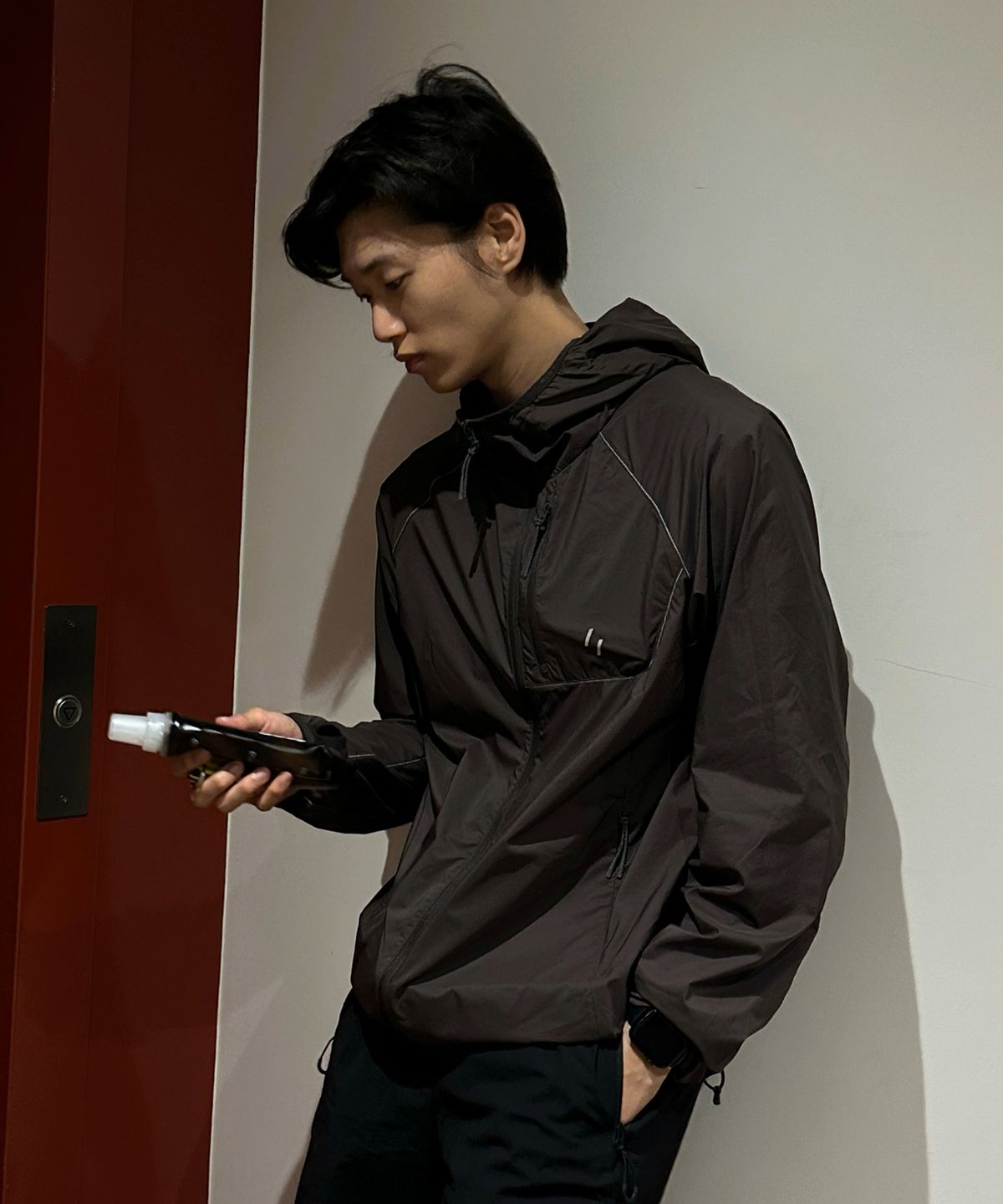 웰터 익스페리먼트(WELTER EXPERIMENT) AIRBACK PERTEX LIGHT WINDBREAKER JACKET_BROWN