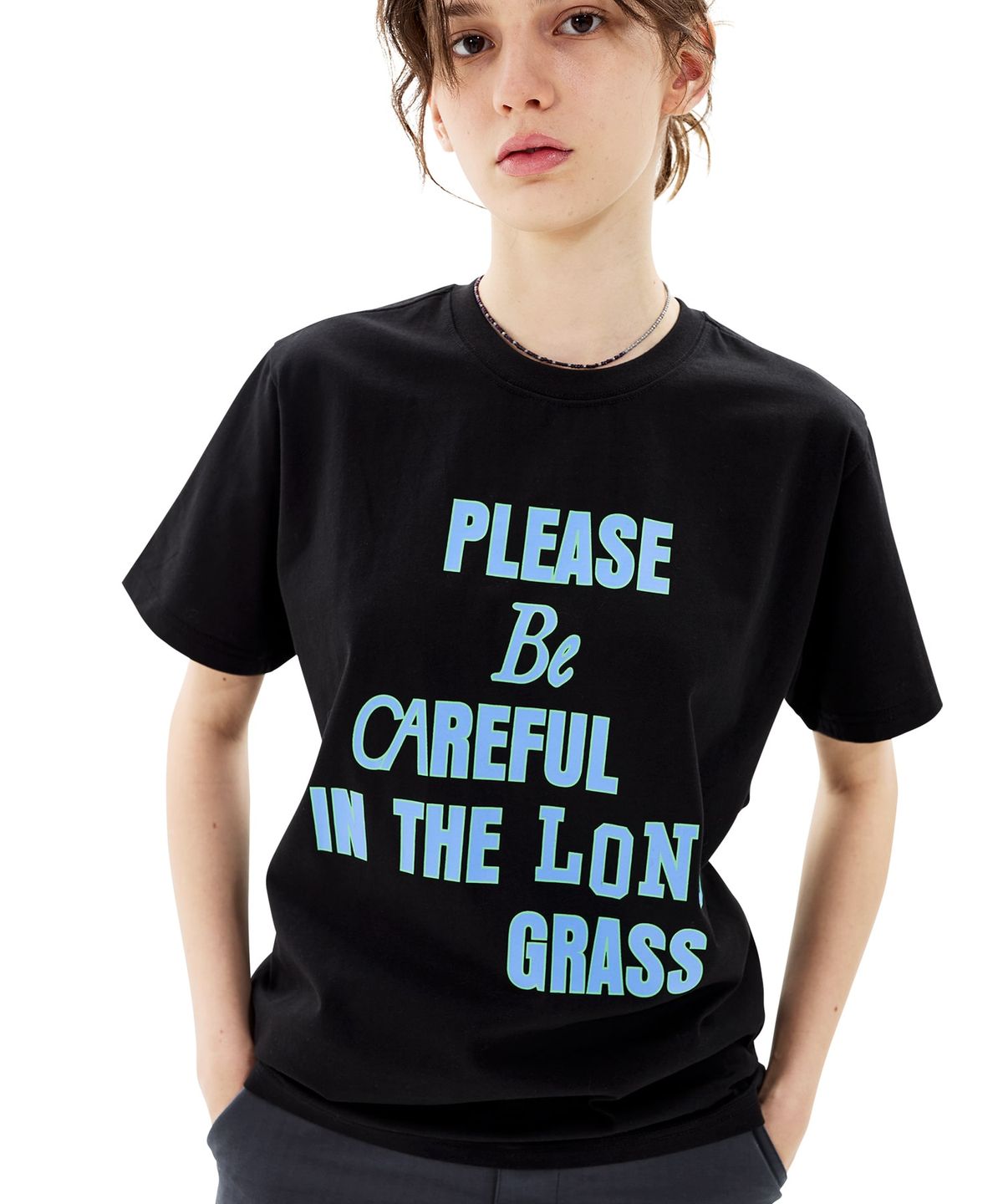 썬러브투어(SUNLOVETOUR) Rough Sign Tee Black