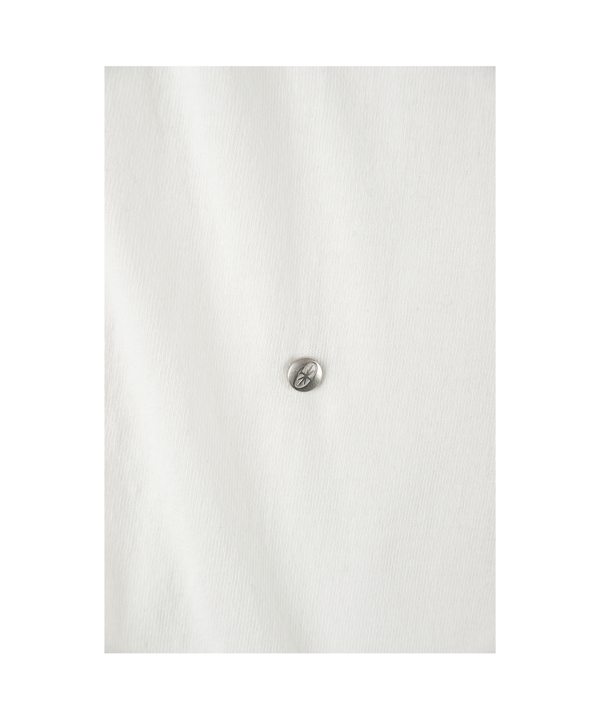 이알티알(ERTR) PLUTO Applique T-Shirt White